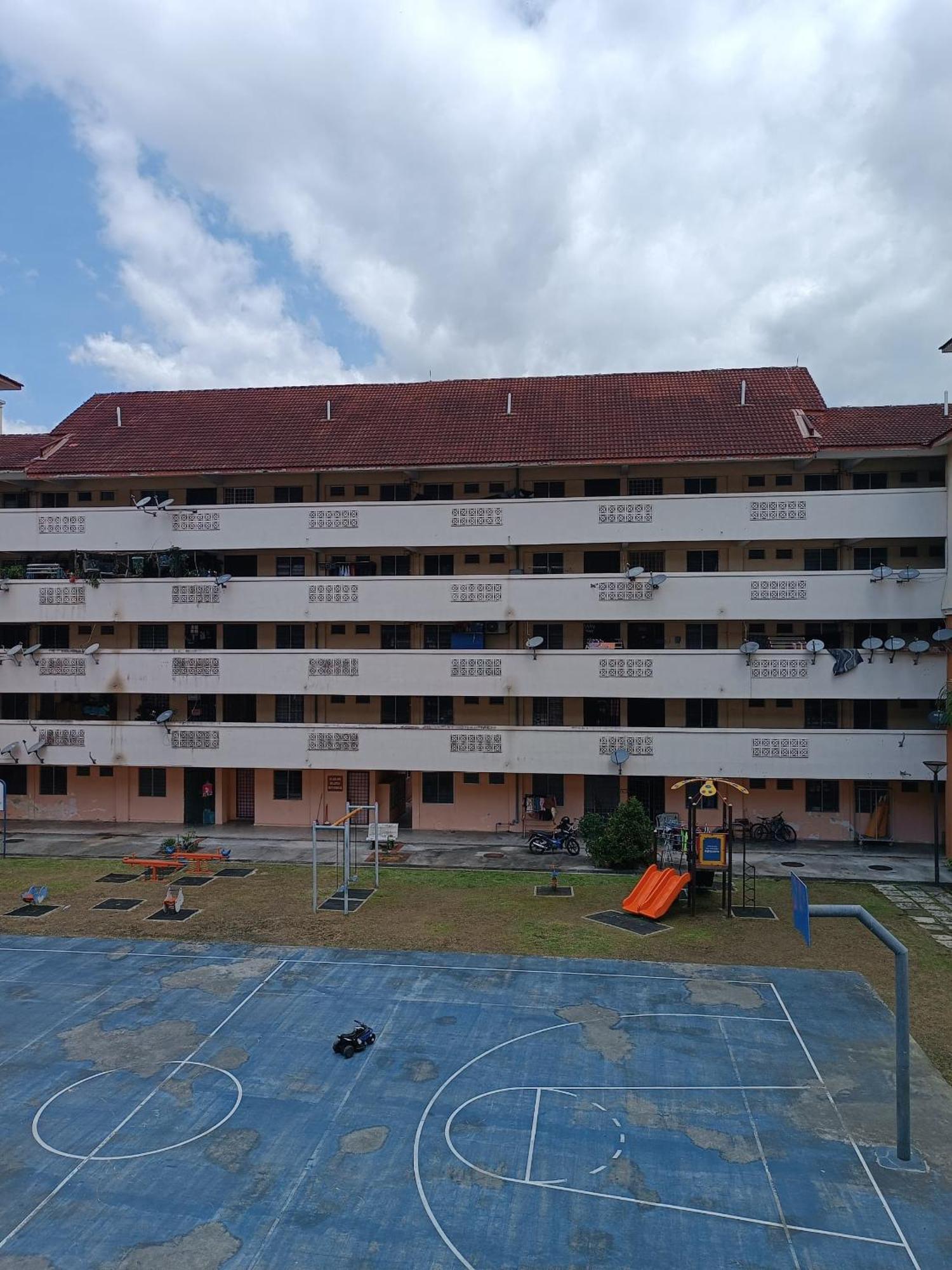 M.Fr Homestay Pangsapuri Putra Damai Putrajaya Exteriör bild